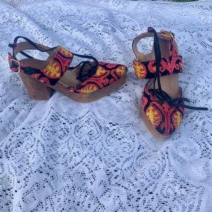 Free people clogs